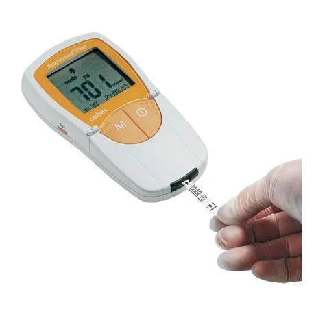 Accutrend Plus Reflettometro misuratore glicemia colesterolo -  Para-Farmacia Bosciaclub
