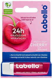 Labello Cherry Shine 5,5 Ml delicata tonalità rossa