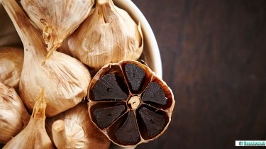 Aglio nero: le proprietà e i benefici Aglio nero: le proprietà e i benefici