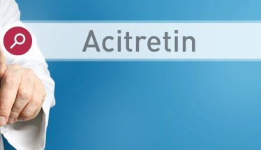 Acitretina: il retinoide di seconda generazione per la psoriasi