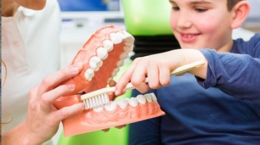 Crisi: gli italiani risparmiano sul dentista