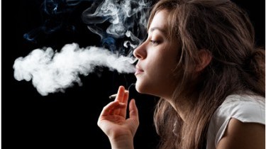Un cent a sigaretta: minitassa contro il fumo